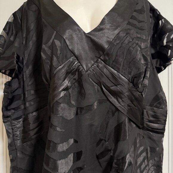 S.L. Fashions Women's Blouse SZ 22W semi-sheer satin burnout glam whimsigoth - Picture 3 of 6